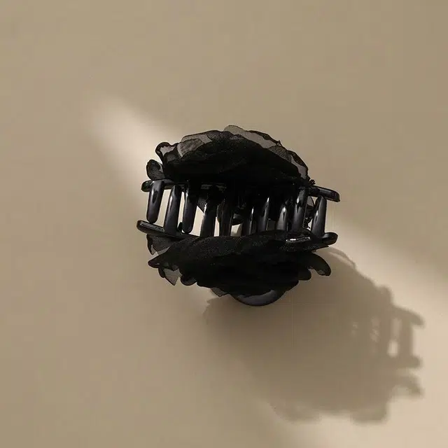 沂茹 赫本风森系简约优雅气质黑色立体大玫瑰花中号后脑勺盘发小香风温柔甜美日常百搭 亚克力 发夹 女款