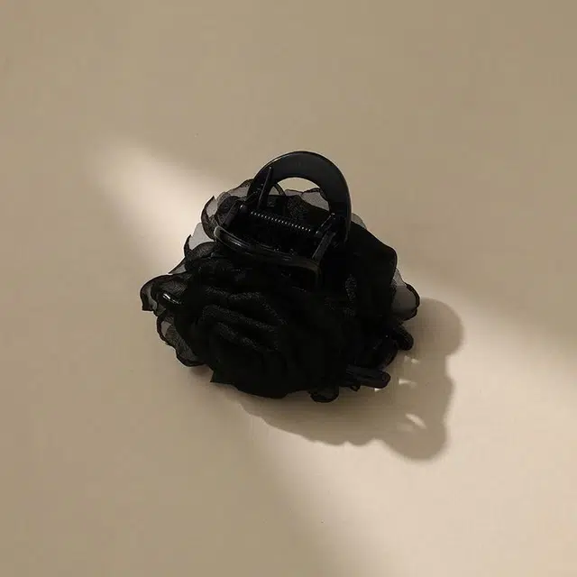 沂茹 赫本风森系简约优雅气质黑色立体大玫瑰花中号后脑勺盘发小香风温柔甜美日常百搭 亚克力 发夹 女款