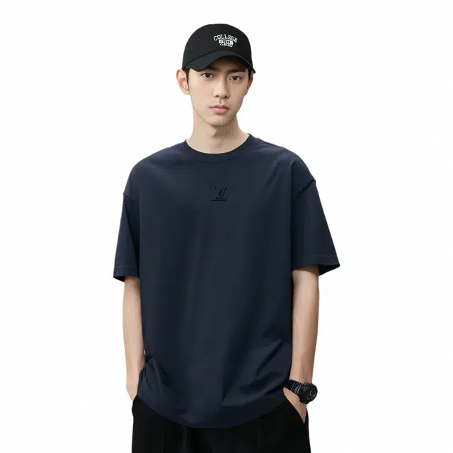 LOUIS VUITTON T