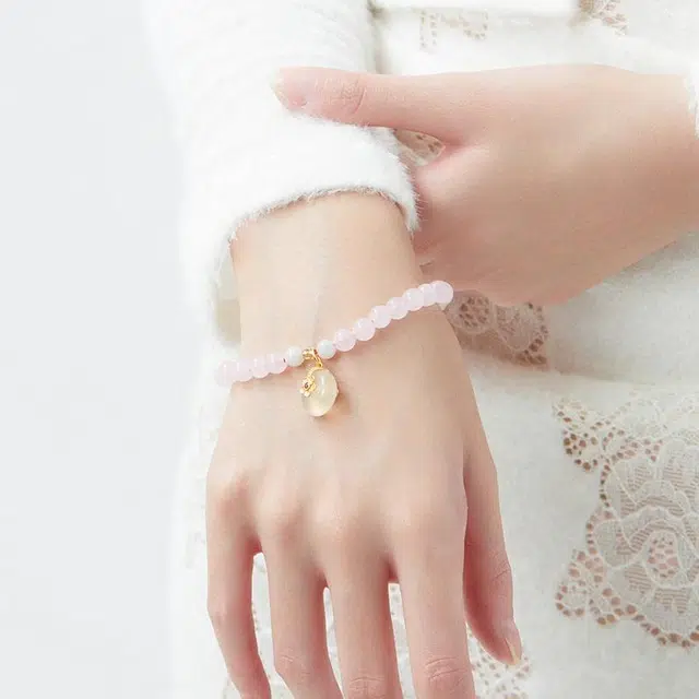 DAISY BEAUTY