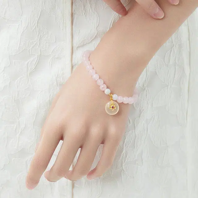 DAISY BEAUTY