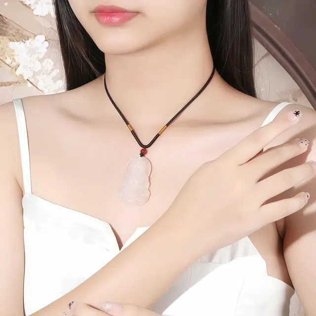 【玲珑剔透】 帝苏行 净瓶观音 新中式国潮 吉祥如意平安顺遂 简约小众设计 玉髓 项链 女款