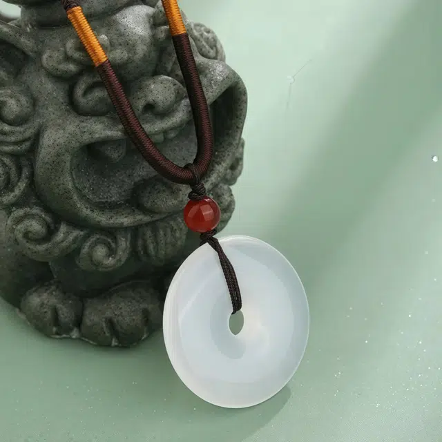 【晶莹剔透】 帝苏行 顺遂平安扣 新中式国潮 吉祥如意平安顺遂 简约小众设计 玉髓 项链 女款