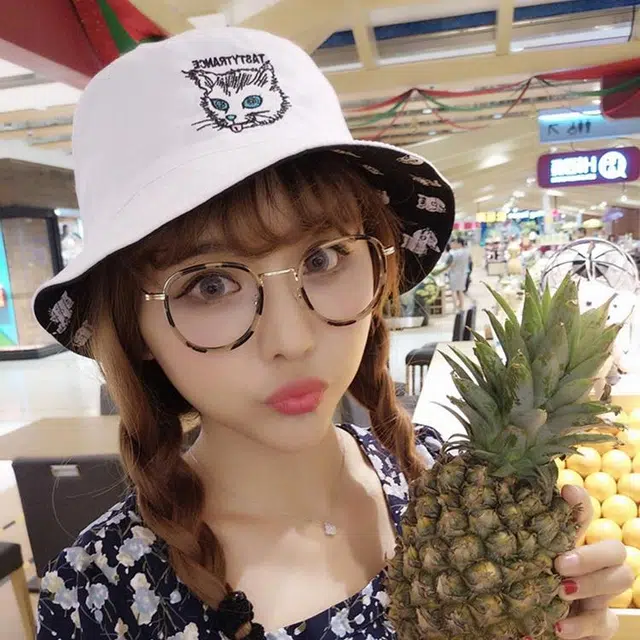 俞兆林 卡通猫头刺绣黑白两面戴户外遮阳遮阳休闲运动风太阳 聚酯纤维 渔夫帽 男女同款情侣款