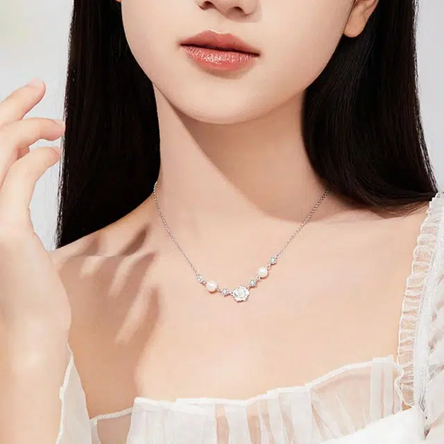 S925