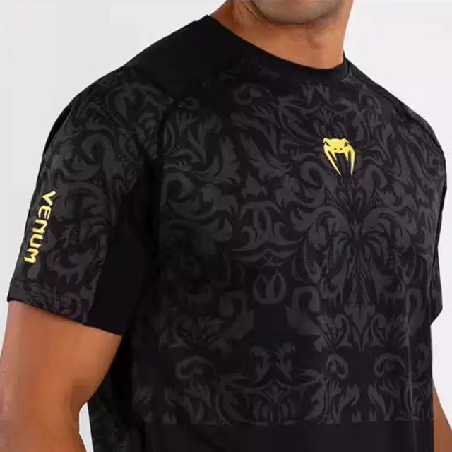 VENUM x Topuria Unmatched T