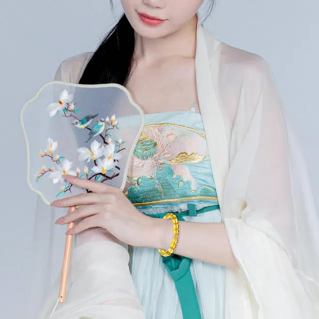 老银坊 九转鸿运  新中式国风 招财纳福手饰 国潮风 合成黄水晶 手串 女款