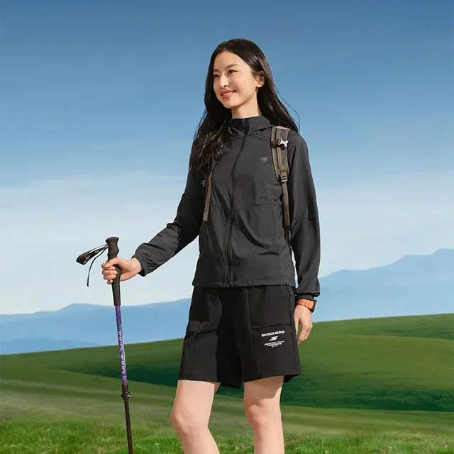 Skechers