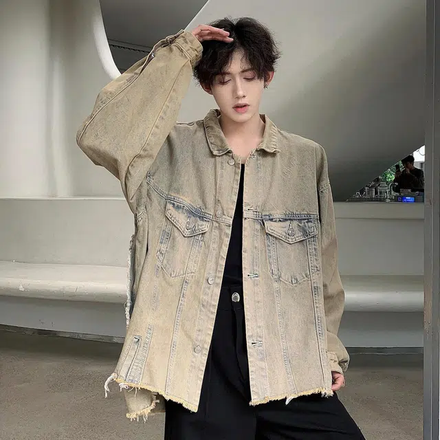 Fakeyoung