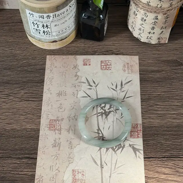 【平价优质款】 雅谷 青山黛翠玉贵妃玉镯 本命年平安镯 温润细腻 新中式国潮古风清冷优雅 高级感百搭 妈妈 礼盒 天山翠 手镯 女款