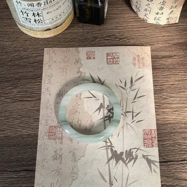 【平价优质款】 雅谷 青山黛翠玉贵妃玉镯 本命年平安镯 温润细腻 新中式国潮古风清冷优雅 高级感百搭 妈妈 礼盒 天山翠 手镯 女款