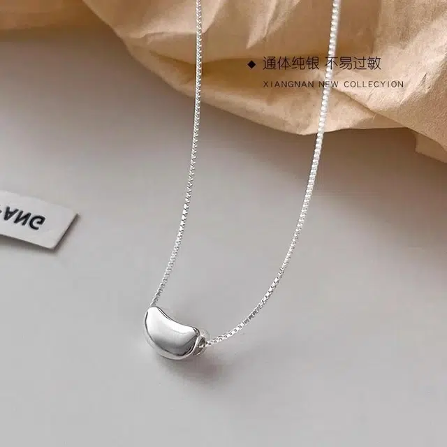 990