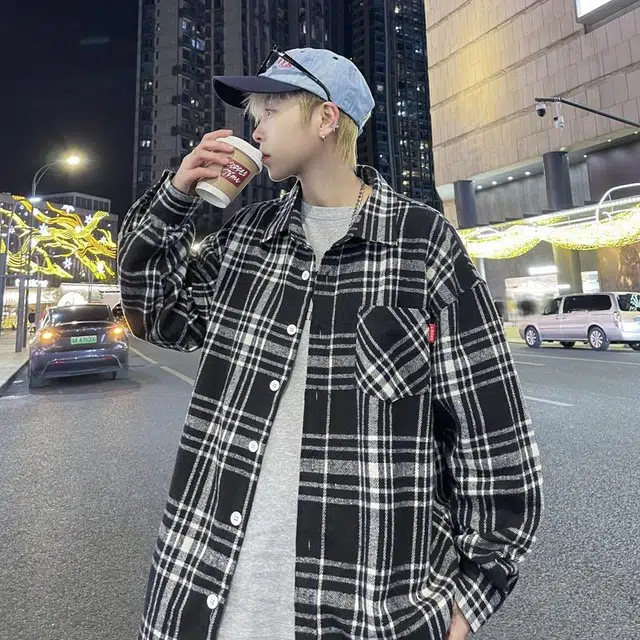 Fakeyoung