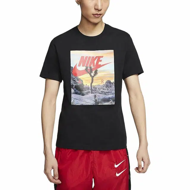 Nike Sportswear T