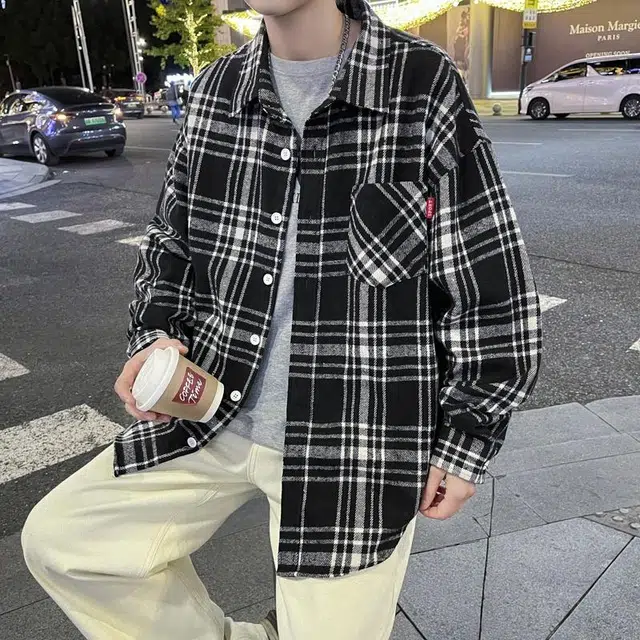 Fakeyoung