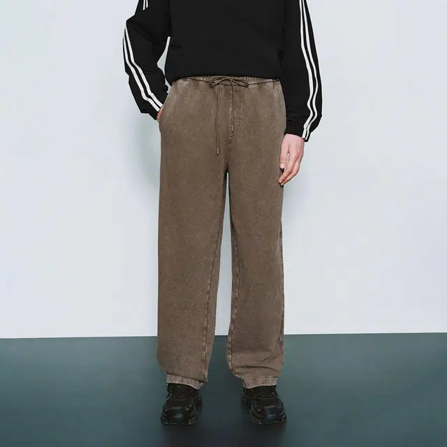 UR