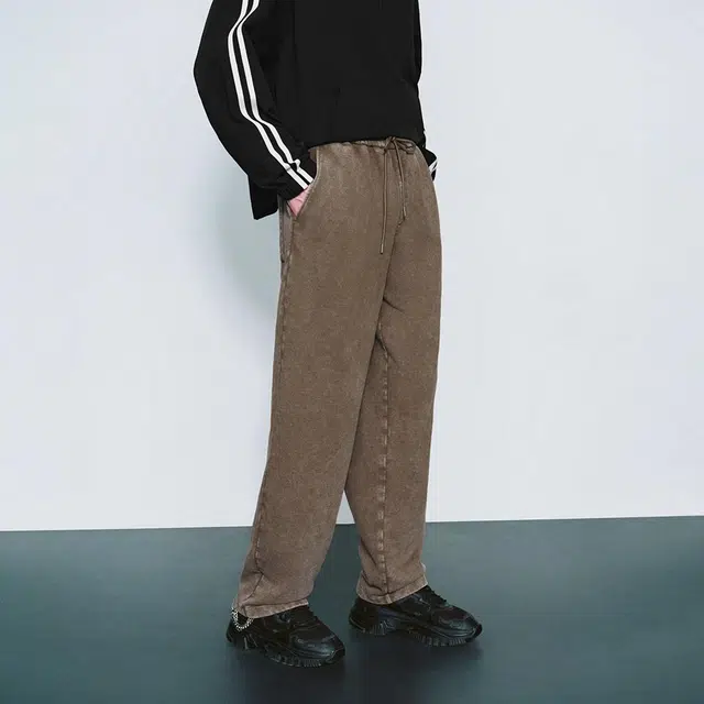 UR