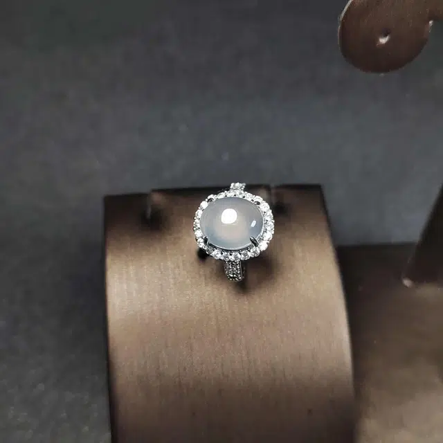 识恩 简约精致轻奢复古国风气质优雅小众清冷高级感白月光女神#好运 玉髓 戒指 女款