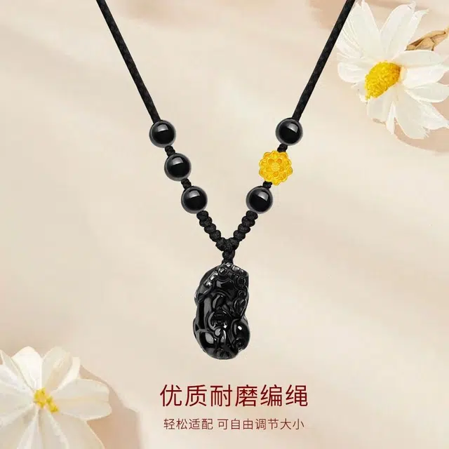 【999GOLD|双倍好运】 金师傅 貔貅莲花吊坠 招财纳福爱情甜蜜时来运转小金珠 新中式国潮小众气质轻奢高级 草莓晶 项链 男女同款情侣款