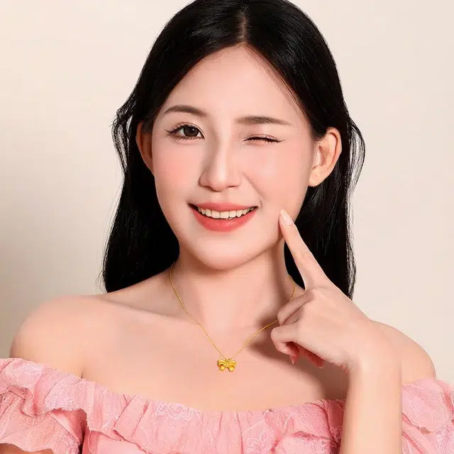 梦金园  在逃公主甜美蝴蝶结挂坠 足金 一口价 黄金吊坠 女款 赠送银镀金项链