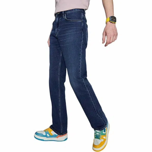 Lee