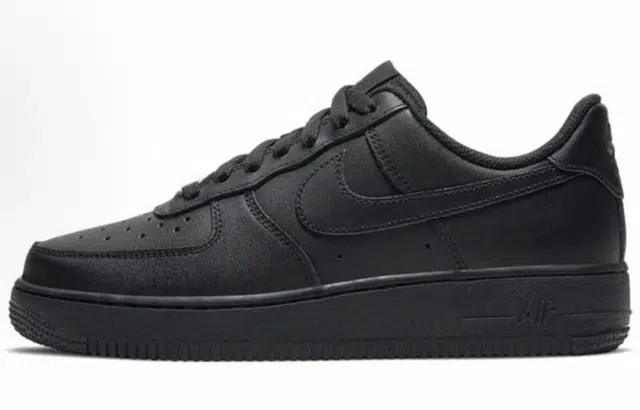 Nike Air Force 1 triple black TCO