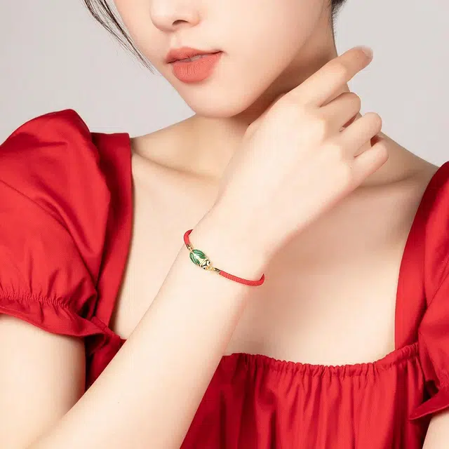 S925