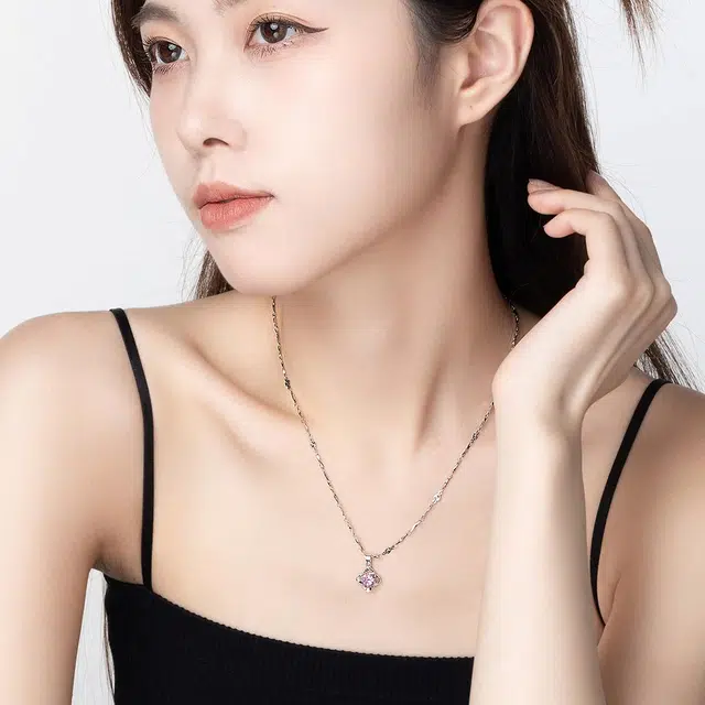 S925