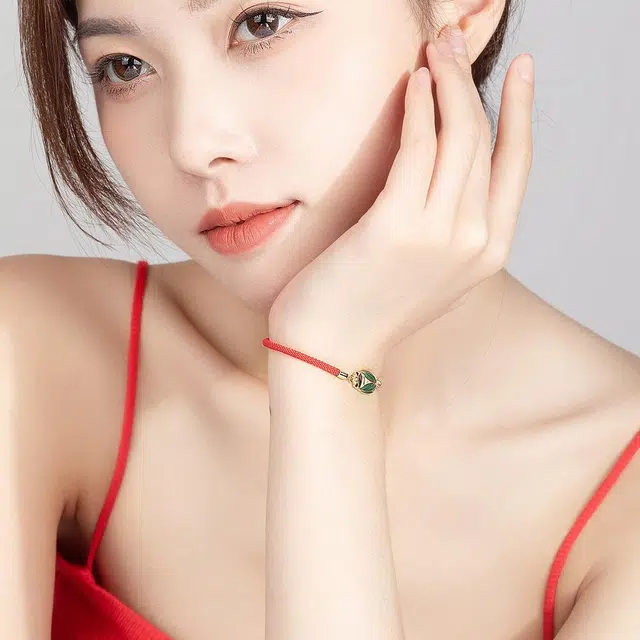 S925