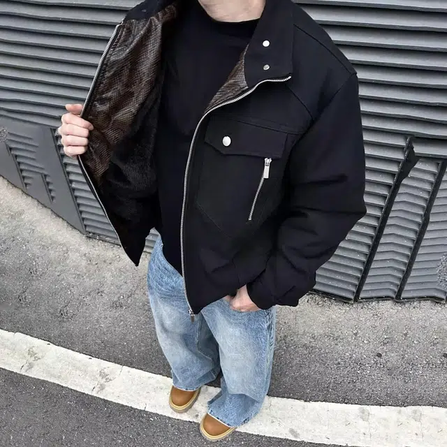 JIMIJONS ALL BLACK