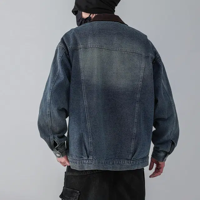 FAKE VINTAGE