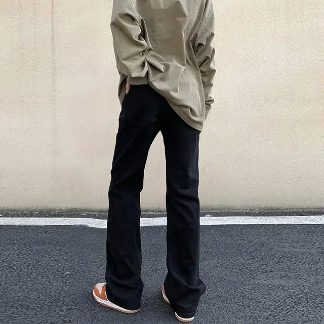 UNthemed
