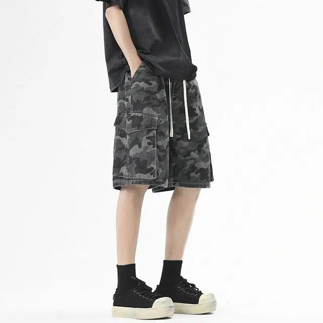 Fakeyoung
