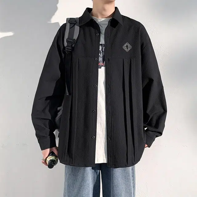 周同学 周杰伦字母印花潮牌百搭宽松休闲时尚通勤运动翻领褶皱纽扣长袖衬衫 男女同款