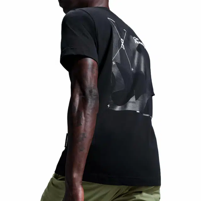 On Graphic-T T