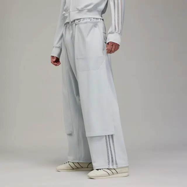 Y-3