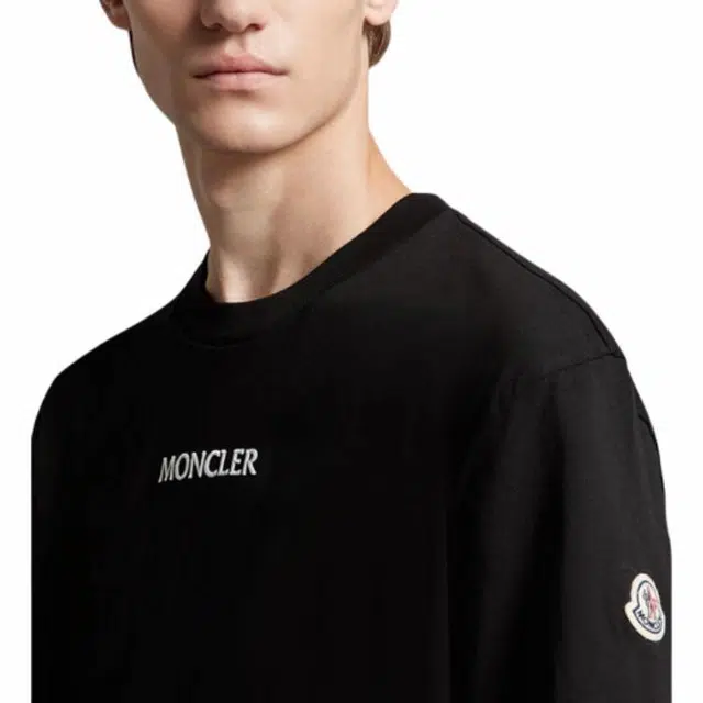 Moncler T