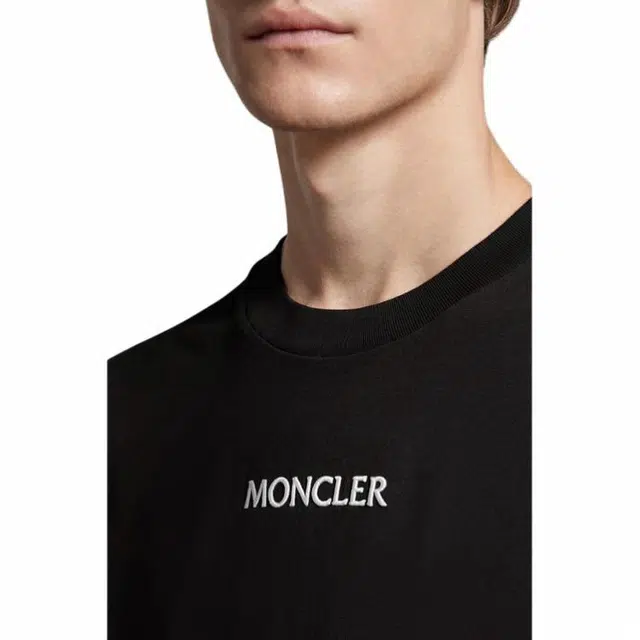 Moncler T