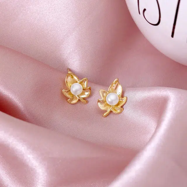 品彩 枫叶 馒头珠耳饰 精致甜美少女感 年轻气质时尚 淡水珍珠 耳钉 女款