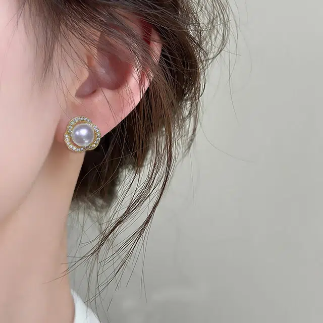 品彩 高级感小众设计 年轻百搭 淡水珍珠 耳钉 女款