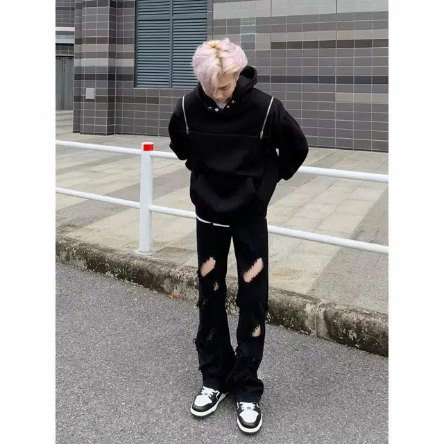 GOODHENLCE vibe
