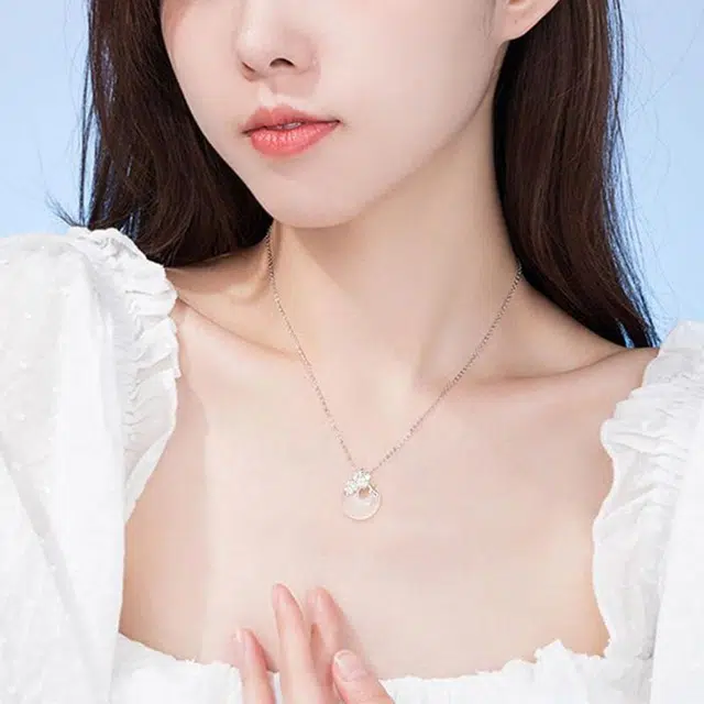 S925