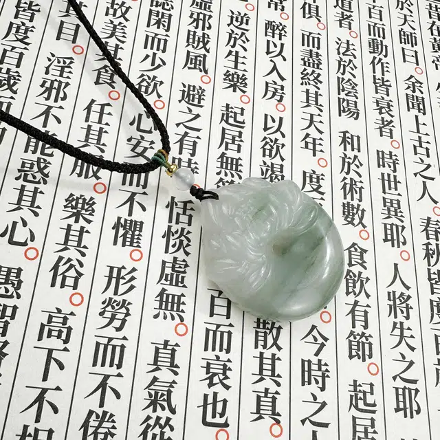 唐之饰 {并蒂莲开}中式传统寓意好运莲莲平安扣轻奢小众设计经典大气国潮汉服旗袍#母亲 天山翠 玉石项链 男女同款情侣款