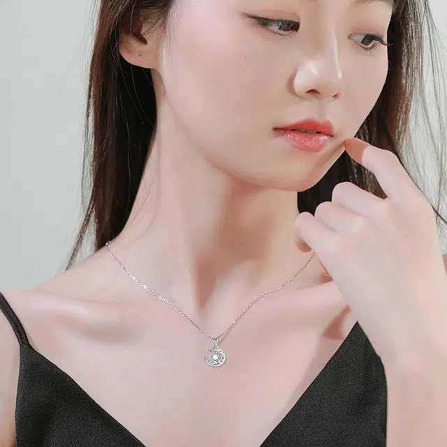 S925