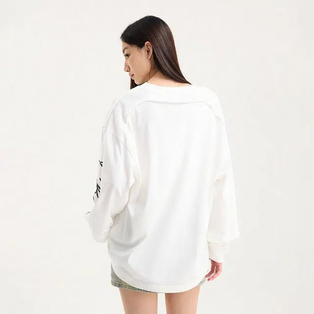 BONELESS Heroes Loose Fit Long Sleeve Tee