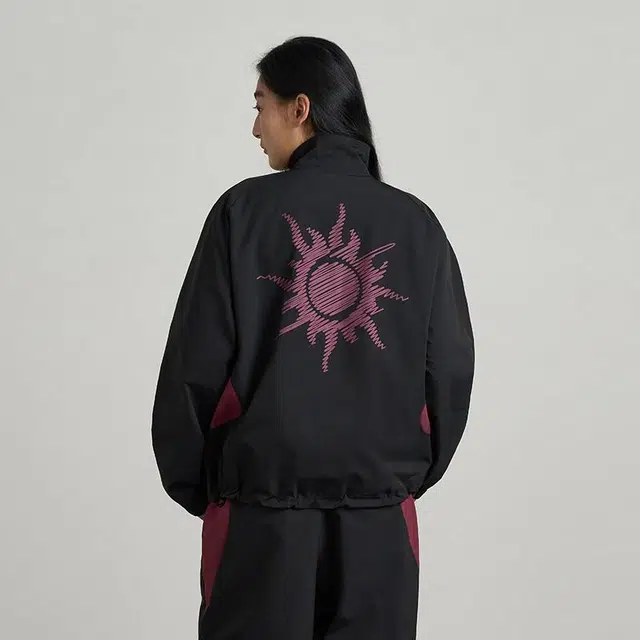 华人青年 拼接刺绣运动休闲宽松夹克 男女同款