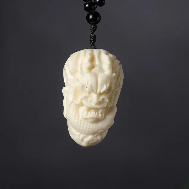 顺丰包邮 絮物 国潮新中式轻奢高级感文玩盘玩十二生肖龙招财纳福装饰品工艺品精工雕刻#好运再造 象牙果 手把件 男女同款情侣款