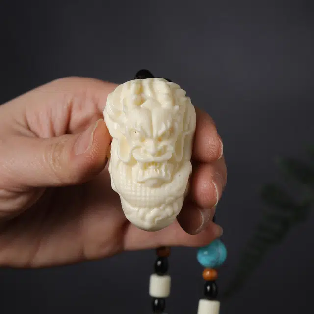 顺丰包邮 絮物 国潮新中式轻奢高级感文玩盘玩十二生肖龙招财纳福装饰品工艺品精工雕刻#好运再造 象牙果 手把件 男女同款情侣款