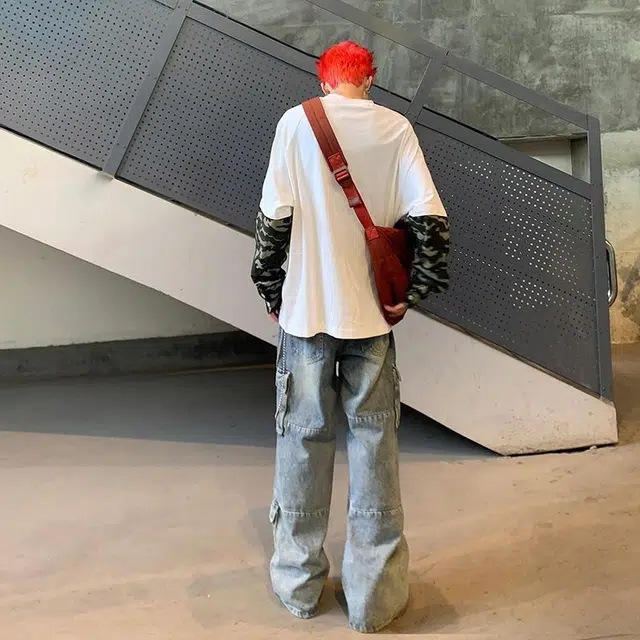 NVRFRGT CleanFit Jeans