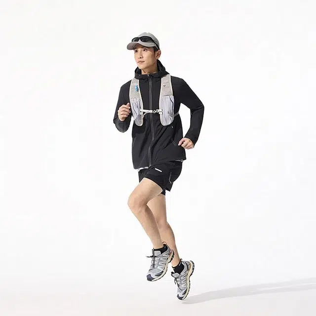 波司登 清爽透气抗紫外线休闲拉链防晒服 男款